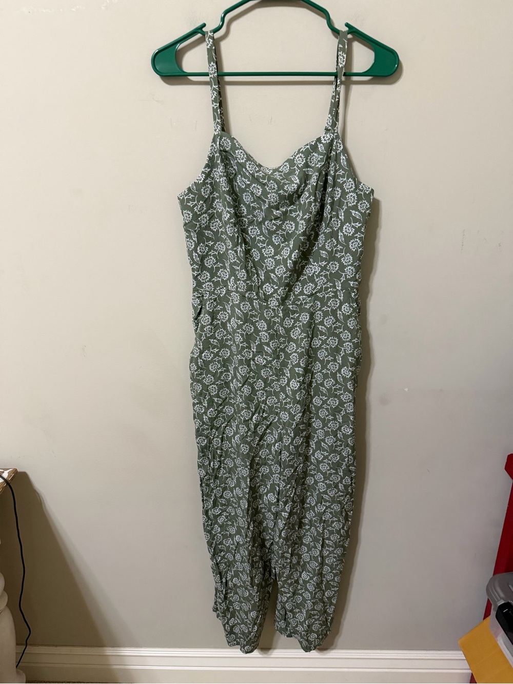 Old Navy Olive Green Floral spaghetti strap Jumpsuit medium light weight comfy